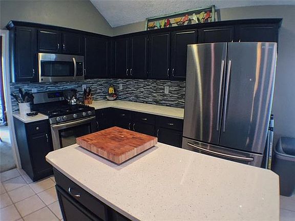 4th image of 1521 Willowross Dr
