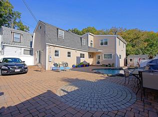 47 Flint St, Revere, MA 02151