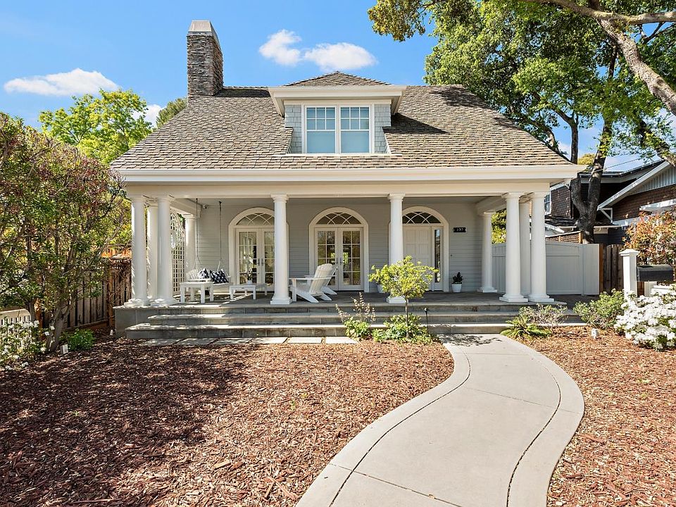 1st image of 227 Almendra Ave