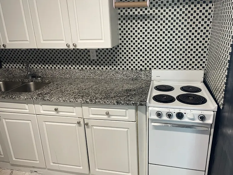399 Avenue B SE — Photo 13
