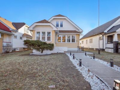 4044 North 16th STREET, Milwaukee, WI, 53209