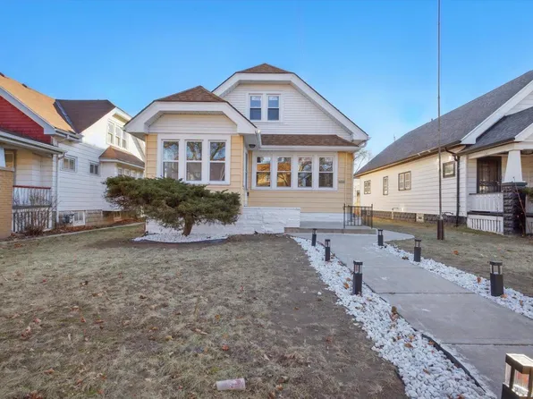 4044 North 16th STREET, Milwaukee, WI 53209