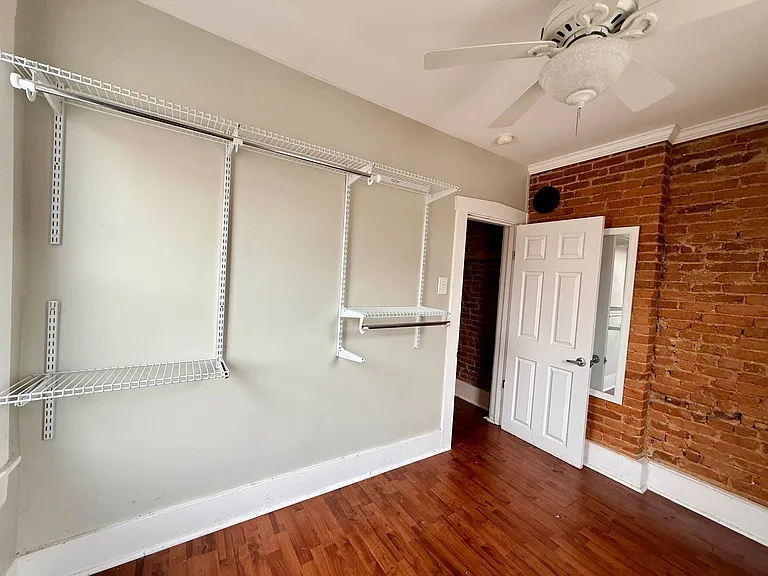 412 W Frederick St — Photo 24