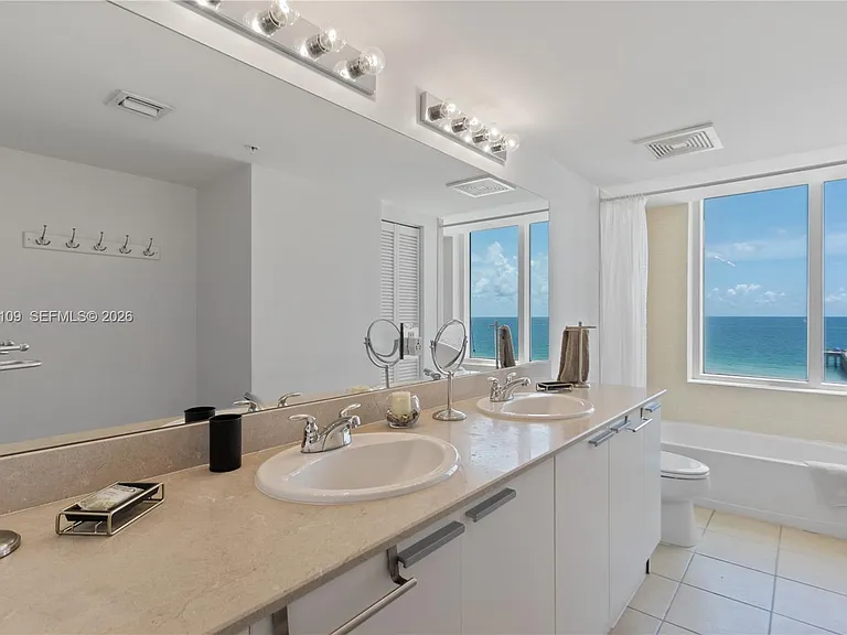 16699 Collins Ave #702 — Photo 8
