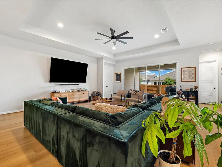 8204 Orizzonte St — Photo 9