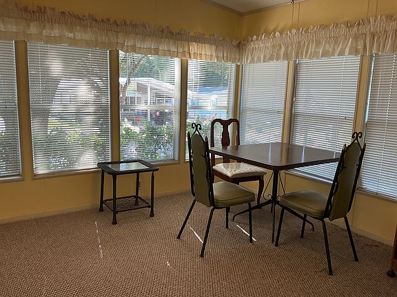 4th image of 417 Kingslake Dr #60
