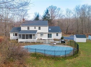 124 Brook Farm Rd E, Pound Ridge, NY 10576