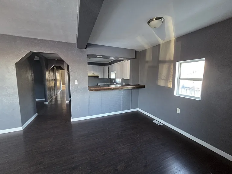 629 Dimick St — Photo 5