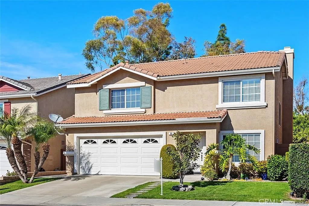 4 bed, 2.5 bath, 2121 sqft, $5,500 — Photo 1