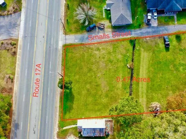231 S Live Oak Dr, Moncks Corner, SC 29461