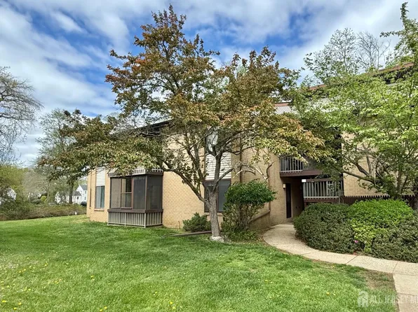 54 Amberly Dr Unit A, Manalapan, NJ 07726