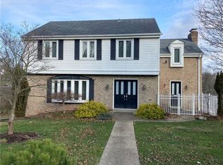 420 Maplevale Dr, Pittsburgh, PA 15236