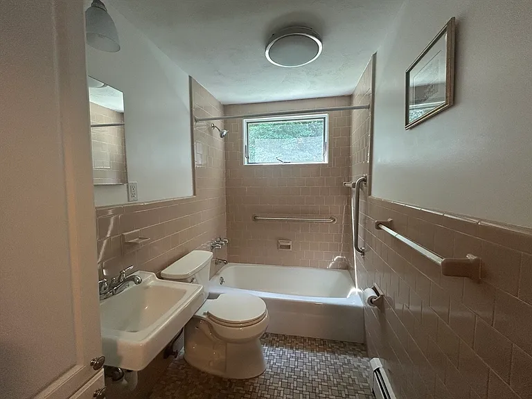 30 South St #B — Photo 9
