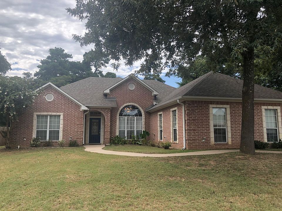 1st image of 21244 Dogwood Dr