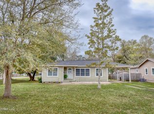 219 41st St, Gulfport, MS 39507