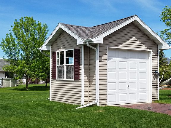 Utility Shed w/ electricity