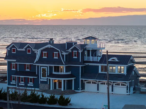 101 Delaware Ave, Del Haven, NJ 08251