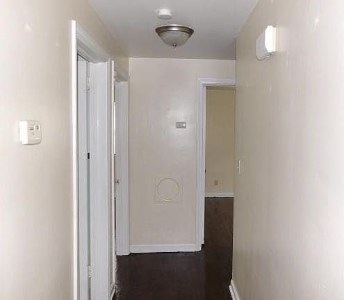 3rd image of 35 S Glenellen Ave
