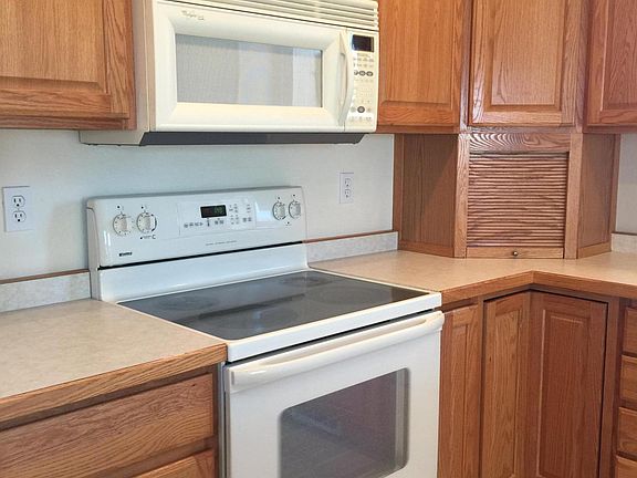 4th image of 1224 14th St W