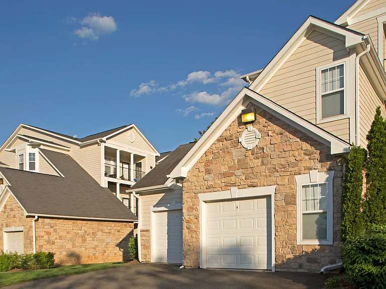 The Reserve at Fairfax Corner Apartments