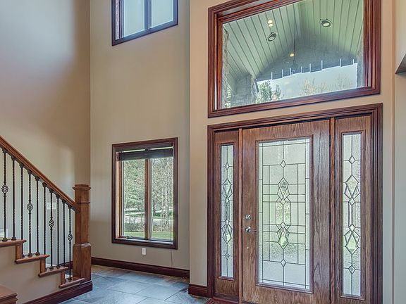 5th image of 5011 Bristlecone Dr