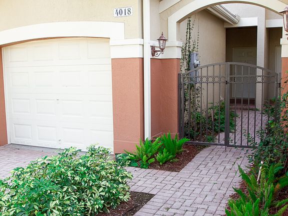 4th image of 4018 Peppertree Dr #4018