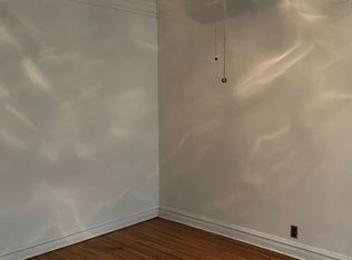 6631 S Minerva Ave #1, Chicago, IL 60637