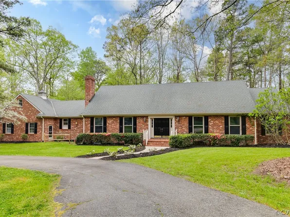 7212 Greenway Cir, Quinton, VA 23141