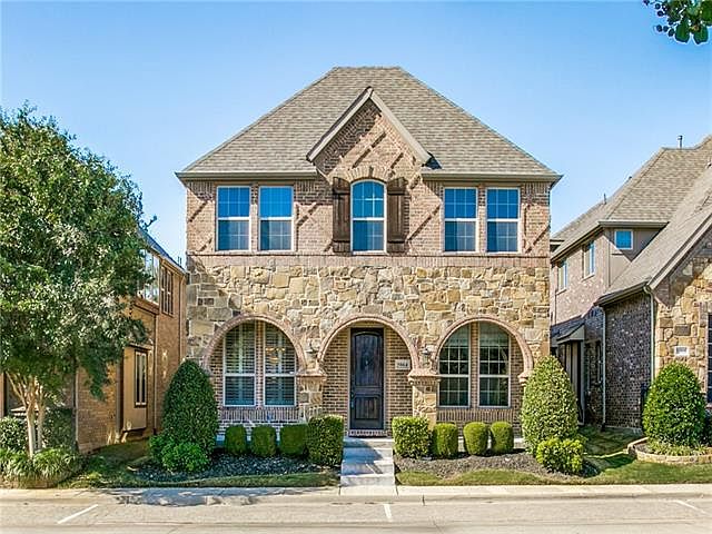 1st image of 5064 Heritage Oaks Dr