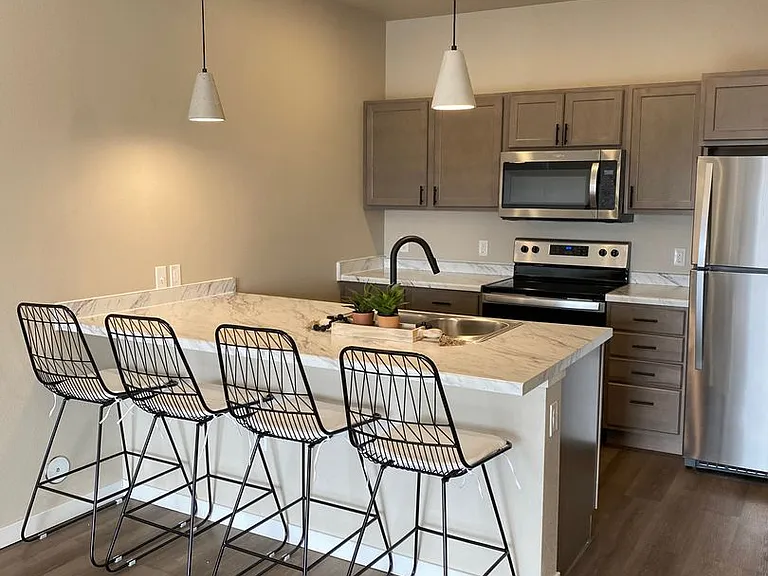 The Plains Apartments — Photo 35