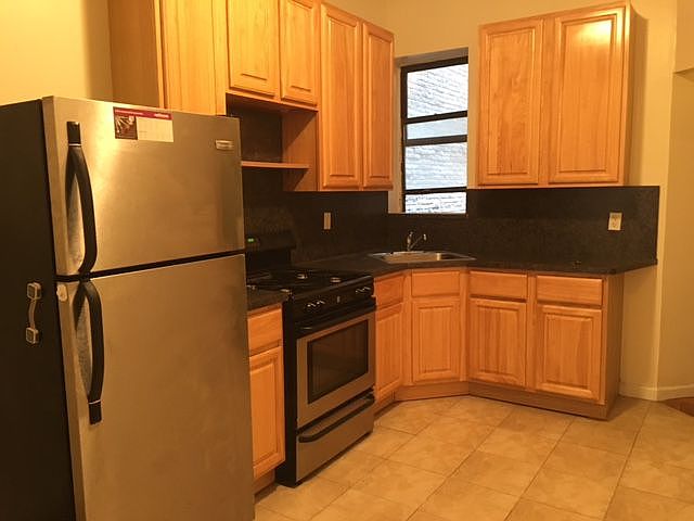 1st image of 79 Underhill Ave APT 2L