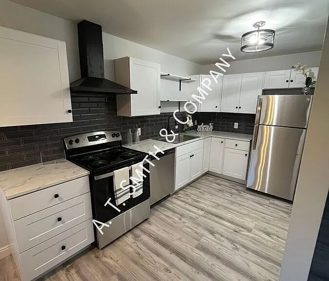 16816 W 8th Pl — Photo 2