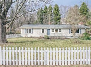 6 Pinecroft Pl, Asheville, NC 28804