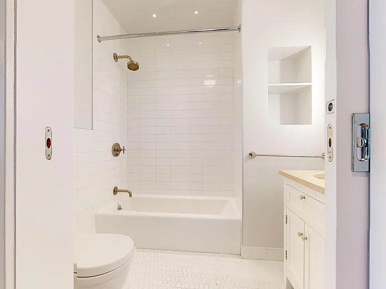 448 Broome St #4E — Photo 19