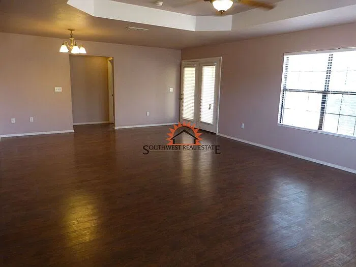 2 bed, 2.0 bath, 1222 sqft, $1,325 — Photo 2