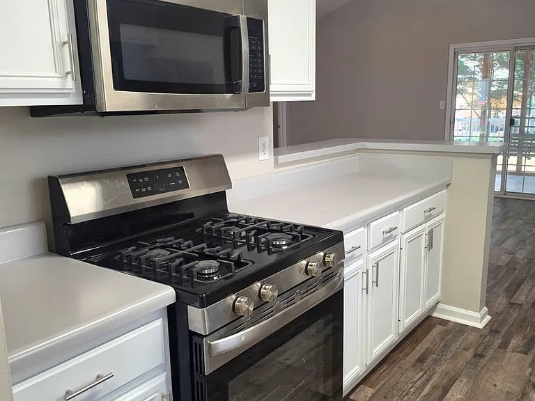 703 S Fairfield Dr — Photo 17