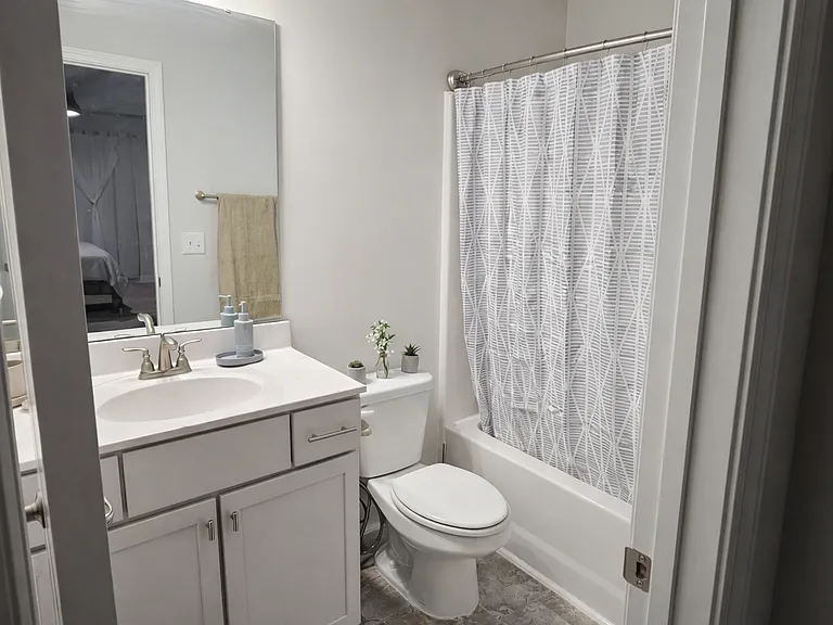182 Hillmont Dr — Photo 13