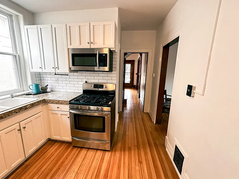 1423 N Josephine St — Photo 8