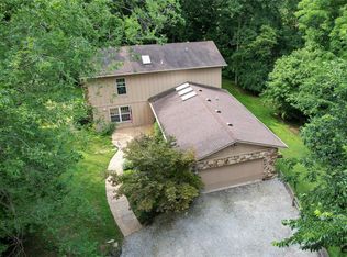 8 Frederick Ln, Belleville, IL