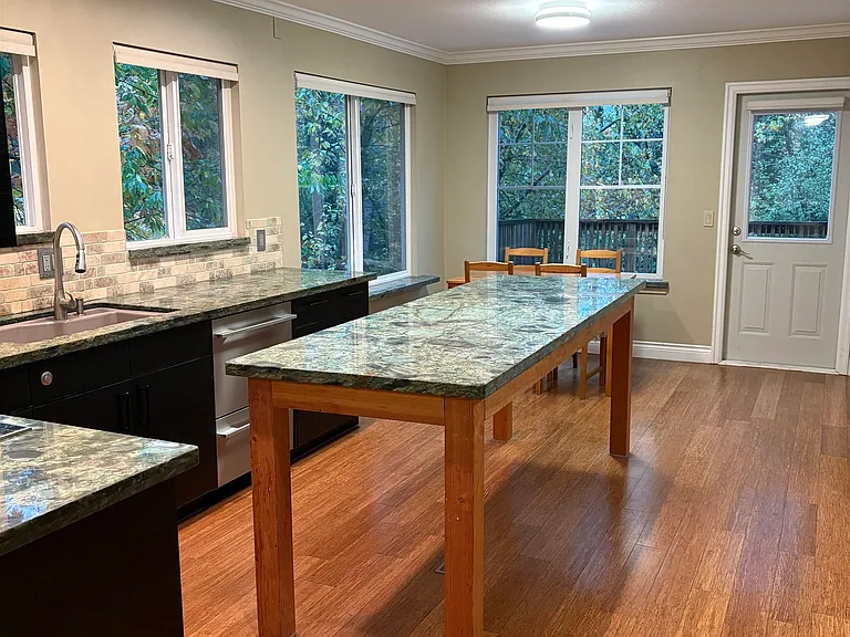 3000 Riverbend Dr #301 — Photo 2
