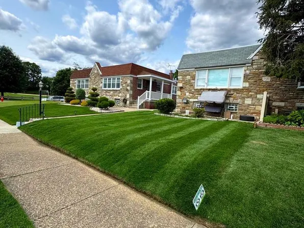 805 Griffith St, Philadelphia, PA 19111