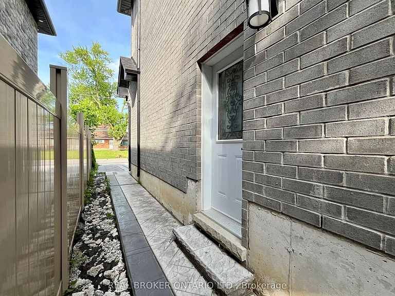 48 Bellefontaine St #1 & 2 — Photo 3