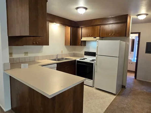 Stratford Apartments