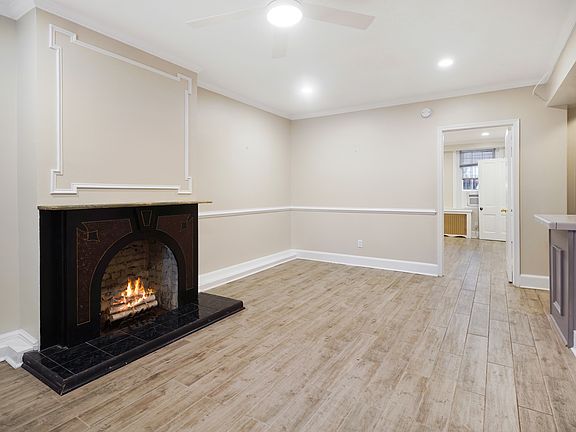 5th image of 405 Constitution Ave NE #B
