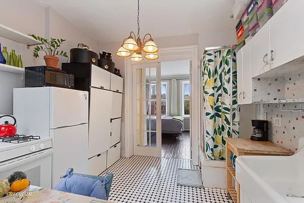 Rented by Corcoran | media 22