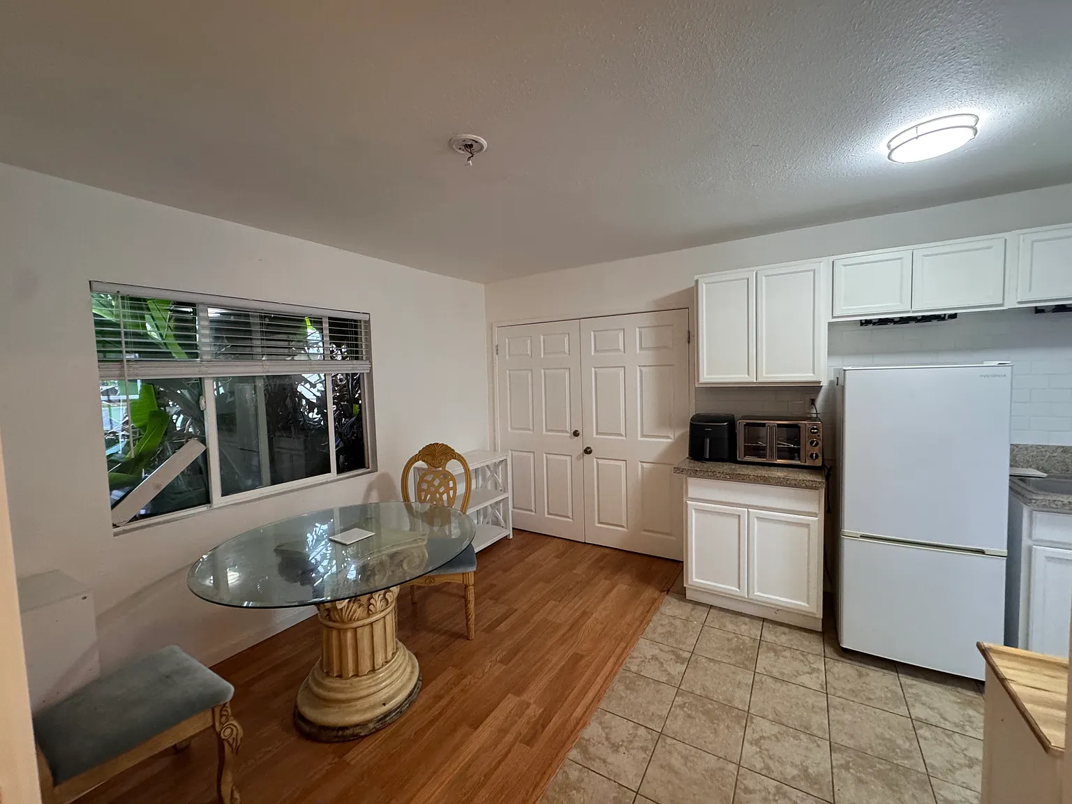 2 bed, 1050 sqft, $3,700 — Photo 3