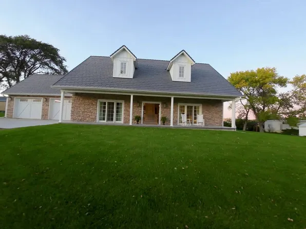 504 E McNeal St, Randolph, NE 68771