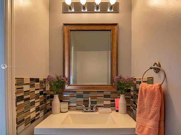 5th image of 1805 Salerno Cir #1805