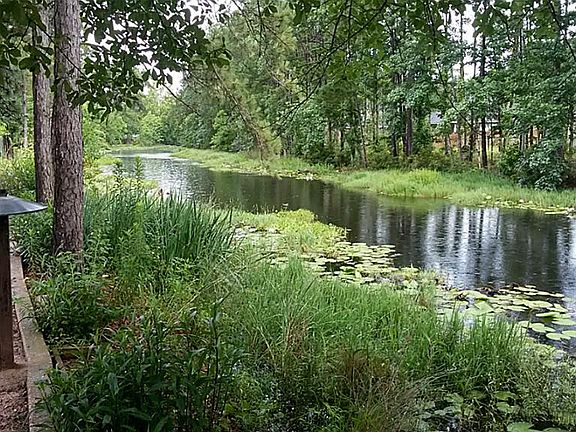 WATERWAY TO THE LEFT