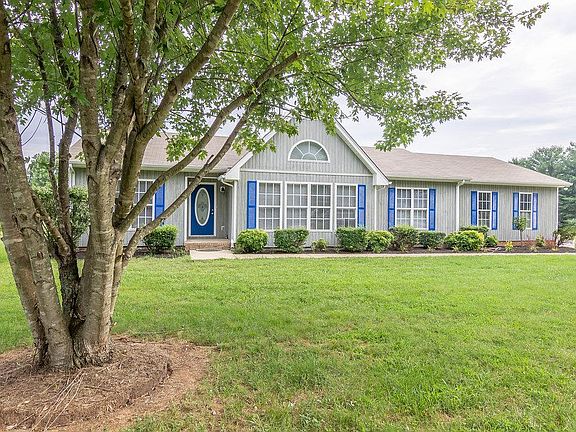 3rd image of 4549 Cynthia Ln